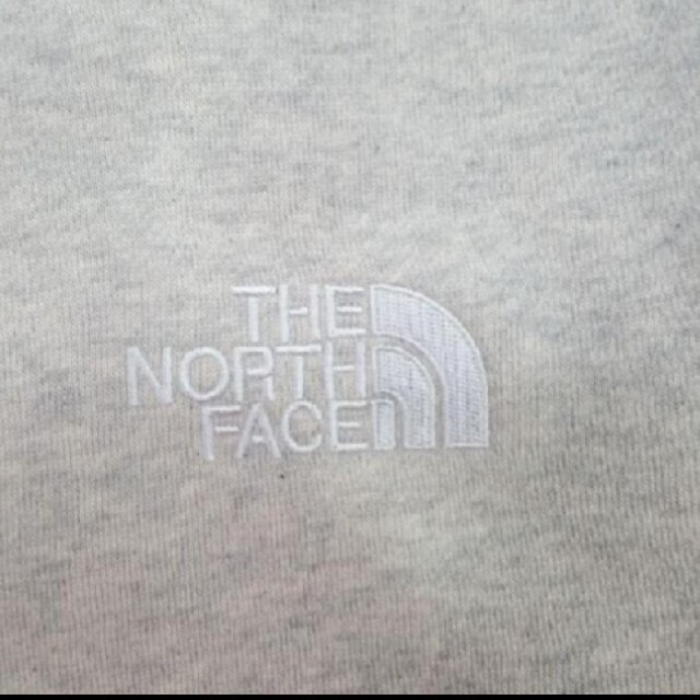 THE NORTH FACE(ザノースフェイス)のノースフェイス パーカー オートミール Ｌサイズ メンズのトップス(パーカー)の商品写真