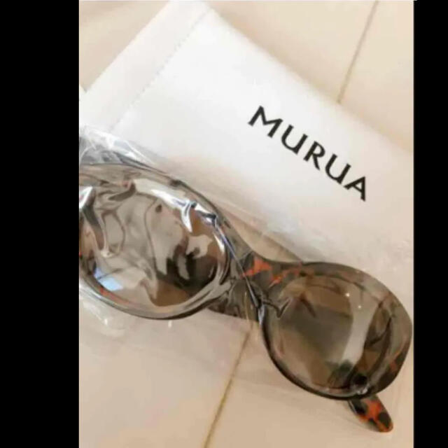 MURUA(ムルーア)のMURUA オーバルサングラス　ムルーア　サングラス レディースのファッション小物(サングラス/メガネ)の商品写真