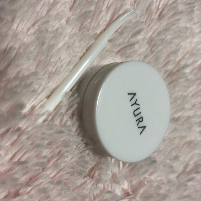 AYURA(アユーラ)のアユーラ AYURA 朝用練り美容液 オイルシャットデイセラム　10g コスメ/美容のベースメイク/化粧品(化粧下地)の商品写真