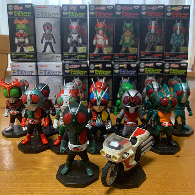 仮面ライダー ワールドコレクタブルフィギュア 昭和ライダー14体セット‼️