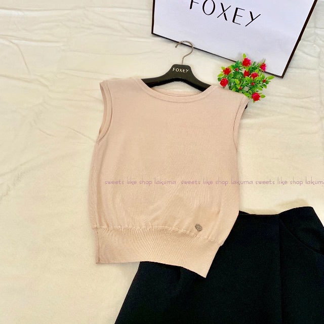 FOXEY(フォクシー)のBOUTIQUE ❤︎美品 桜カラー❤︎ ノースリーブトップス˚✧₊⁎⁎⁺˳✧༚ レディースのトップス(カットソー(半袖/袖なし))の商品写真