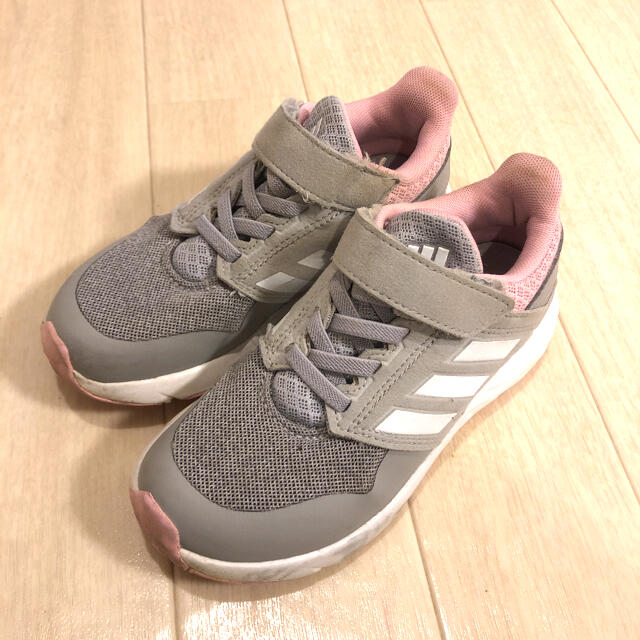 adidas(アディダス)のadidas キッズスニーカー 18.0 キッズ/ベビー/マタニティのキッズ靴/シューズ(15cm~)(スニーカー)の商品写真