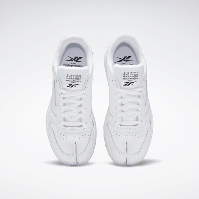 MAISON MARGIELA X REEBOK 白