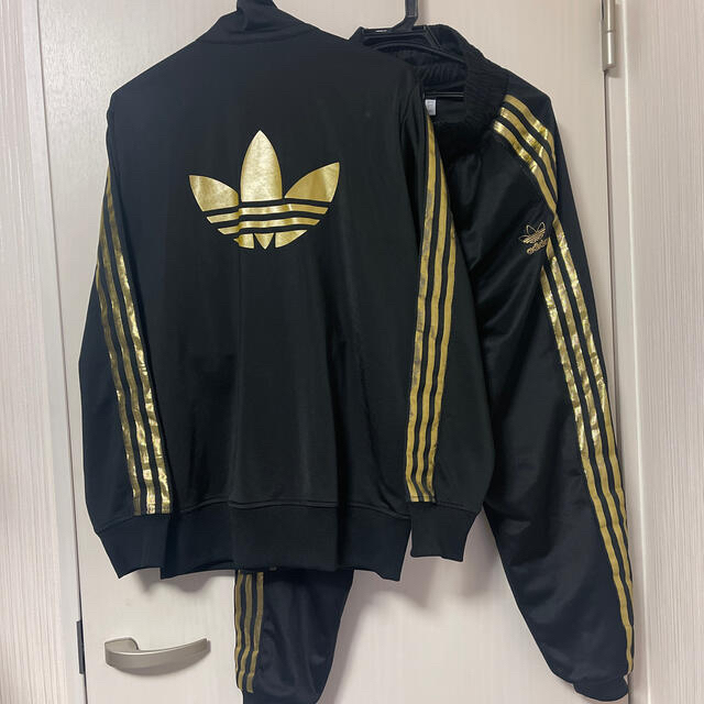 adidas ジャージ 上　黒×金