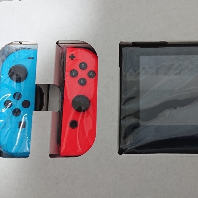 Nintendo Switch(ニンテンドースイッチ)の任天堂switchネオンカラー エンタメ/ホビーのゲームソフト/ゲーム機本体(家庭用ゲーム機本体)の商品写真