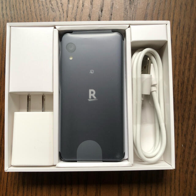 Rakuten(ラクテン)の楽天ミニ　ブラック　Rakuten mini スマホ/家電/カメラのスマートフォン/携帯電話(スマートフォン本体)の商品写真