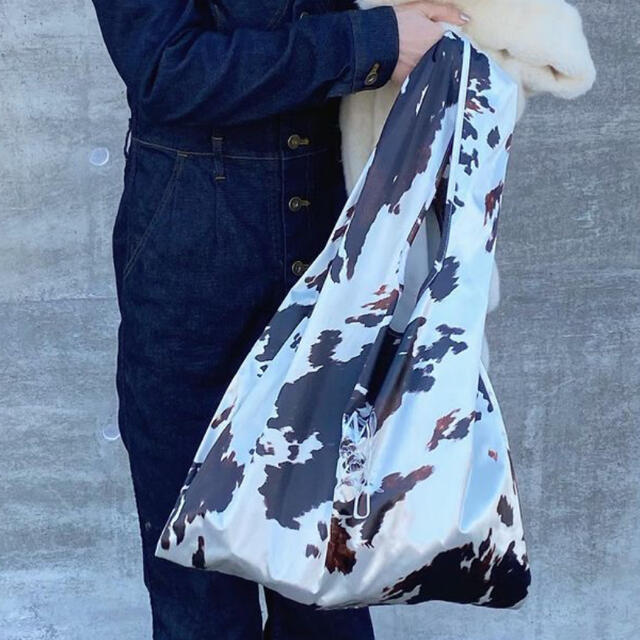 SNIDEL(スナイデル)のnyxu cow bag ♡n0us様専用 レディースのバッグ(トートバッグ)の商品写真