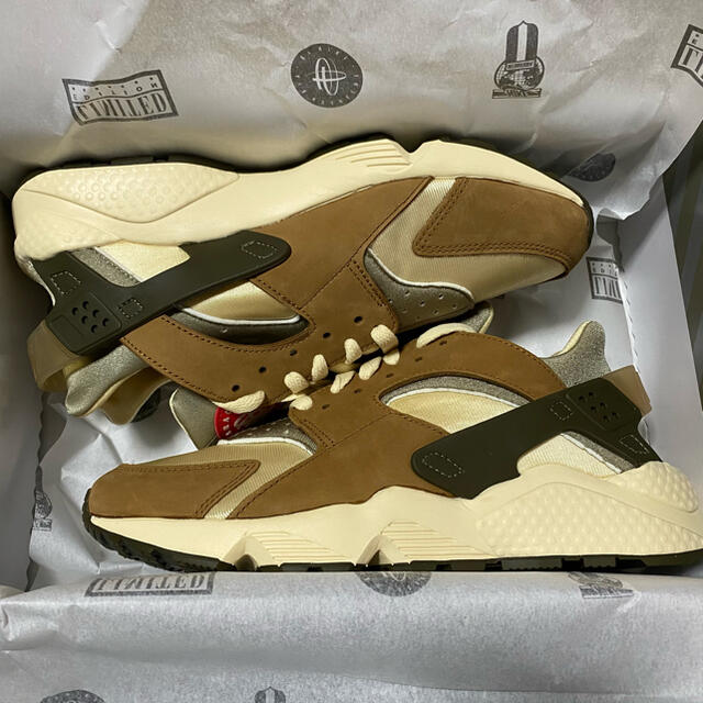 STUSSY × NIKE AIR HUARACHE DESERT OAK 27