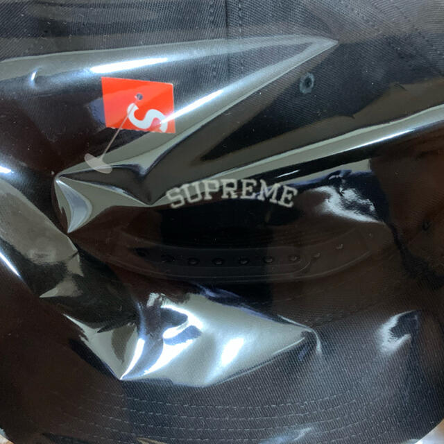 【新品・送料込】Supreme Futura Logo 5-Panel cap