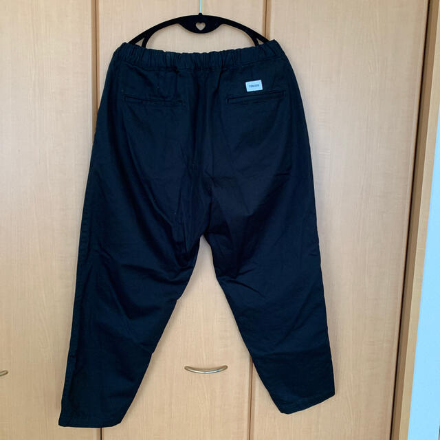 1LDK SELECT(ワンエルディーケーセレクト)のCup And Cone easy tapered pants 2 black  メンズのパンツ(チノパン)の商品写真