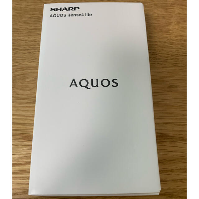 AQUOS(アクオス)のシャープ Aquos Sense4 Lite シルバー SIMフリー スマホ/家電/カメラのスマートフォン/携帯電話(スマートフォン本体)の商品写真