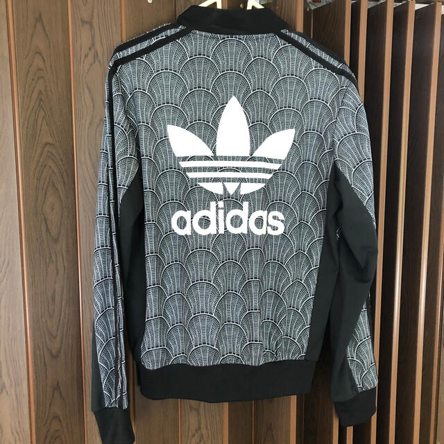 adidas(アディダス)の最終値下げ⭐︎あと7日⭐︎アディダス⭐︎ジャージ上着 メンズのトップス(ジャージ)の商品写真