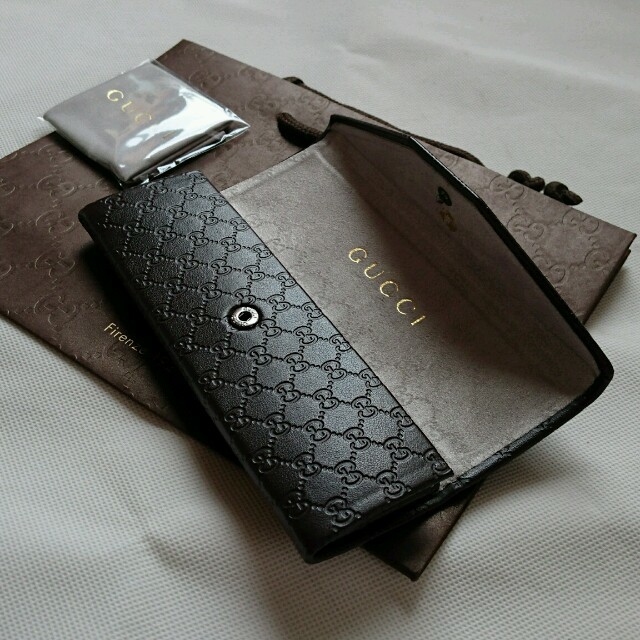 正規新品 GUCCI メガネケース