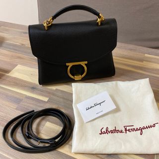 サルヴァトーレフェラガモ(Salvatore Ferragamo)のフェラガモ  トップハンドル　ブラック(ハンドバッグ)