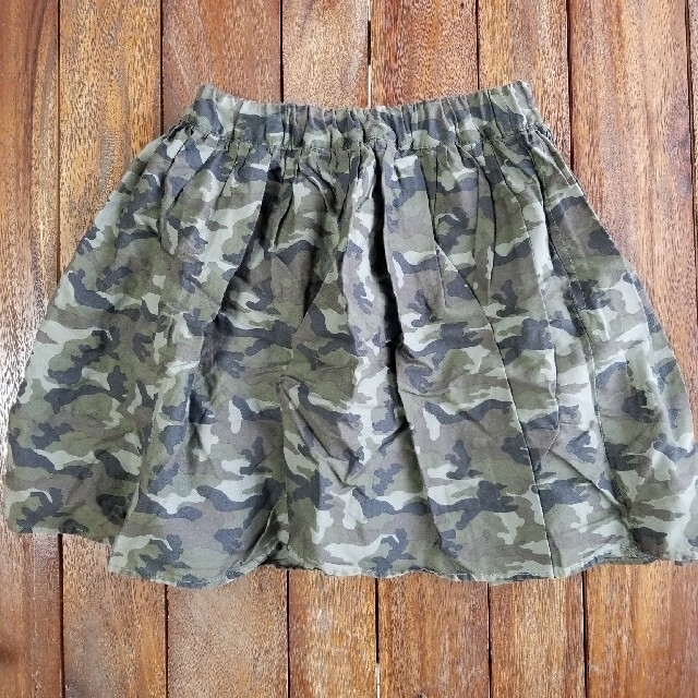 ★セール☆♪GLOBAL WORKカモフラージュ柄インナーパンツ付スカートXL♪ キッズ/ベビー/マタニティのキッズ服女の子用(90cm~)(スカート)の商品写真