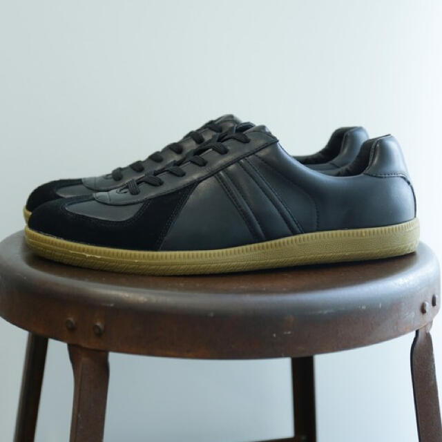 FREAK'S STORE(フリークスストア)の新品 フリークスストア ジャーマンミリタリー ジャーマントレーナー 黒 27cm メンズの靴/シューズ(スニーカー)の商品写真