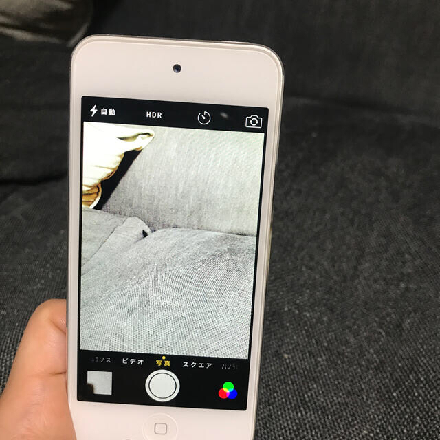 iPod touch(アイポッドタッチ)の＊中古＊iPod touch  スマホ/家電/カメラのスマートフォン/携帯電話(その他)の商品写真