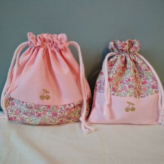 さくらんぼ♡お花お弁当袋＆コップ袋セット(外出用品)