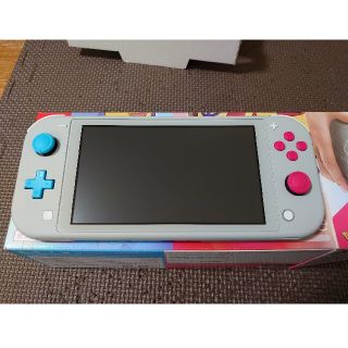 ニンテンドースイッチ(Nintendo Switch)のNintendo Switch LITE ザシアン・ザマゼンタ(携帯用ゲーム機本体)