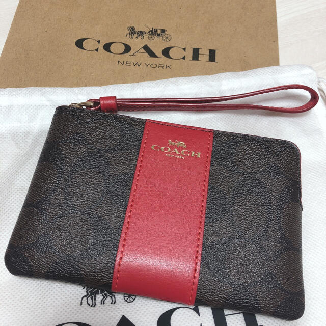 coach 新品　ポーチ　コーチ　定番