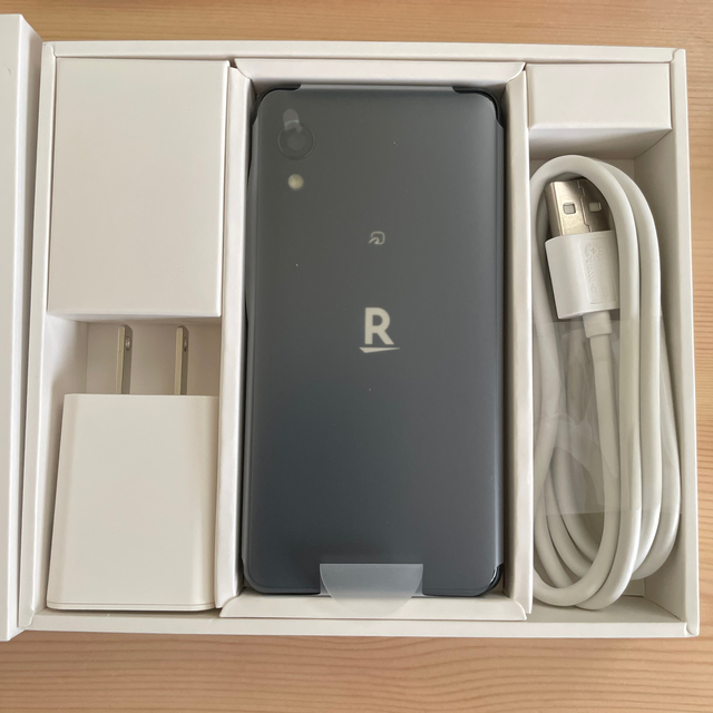 rakuten mini BLACK 新品未開封　クリアケース付きスマートフォン/携帯電話