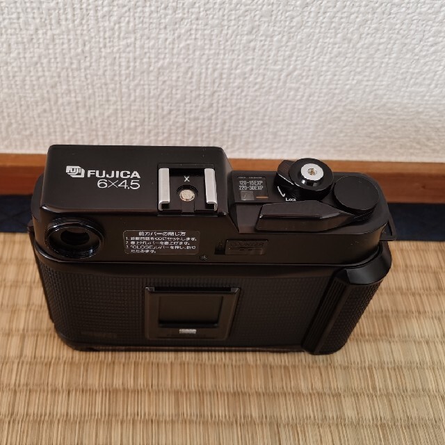 FUJICA 6x4.5 詳細不明　ジャンク品 スマホ/家電/カメラのカメラ(フィルムカメラ)の商品写真