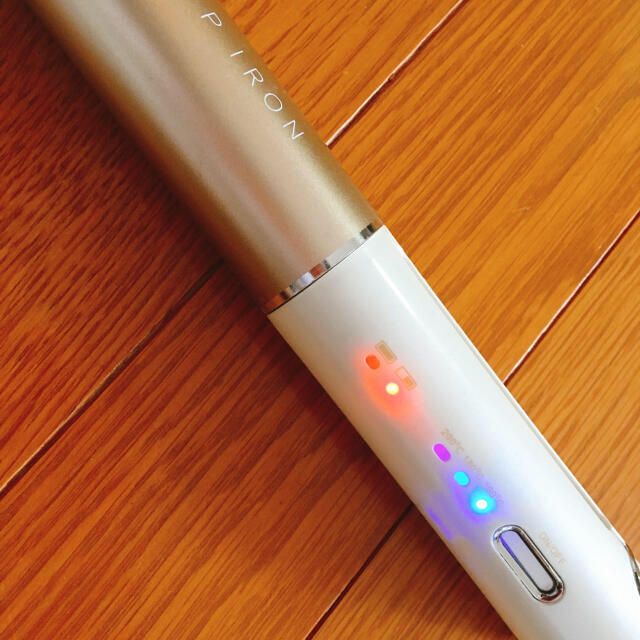 o_tan様専用　絹女　LIP IRON スマホ/家電/カメラの美容/健康(ヘアアイロン)の商品写真