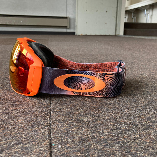 Oakley(オークリー)のOAKLE AIRBRKE XL  交換レンズ付き　オークリー　エアーブレイク スポーツ/アウトドアのスノーボード(アクセサリー)の商品写真