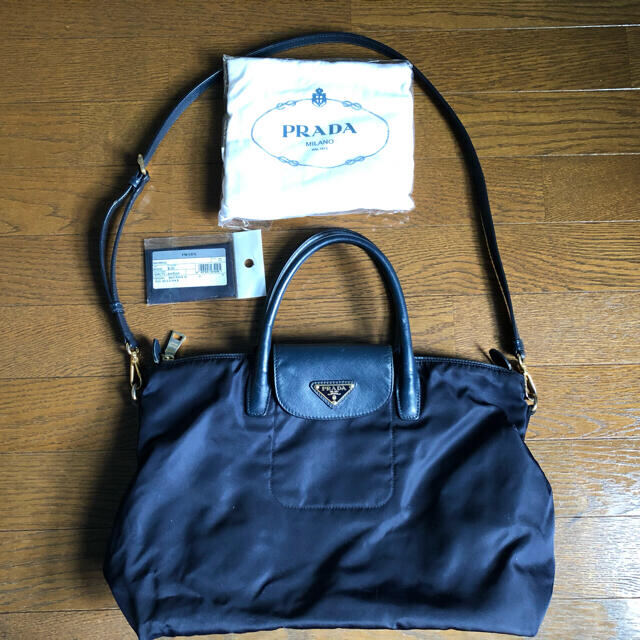 PRADA(プラダ)のPRADA(プラダ) ナイロン　トートバッグ レディースのバッグ(トートバッグ)の商品写真