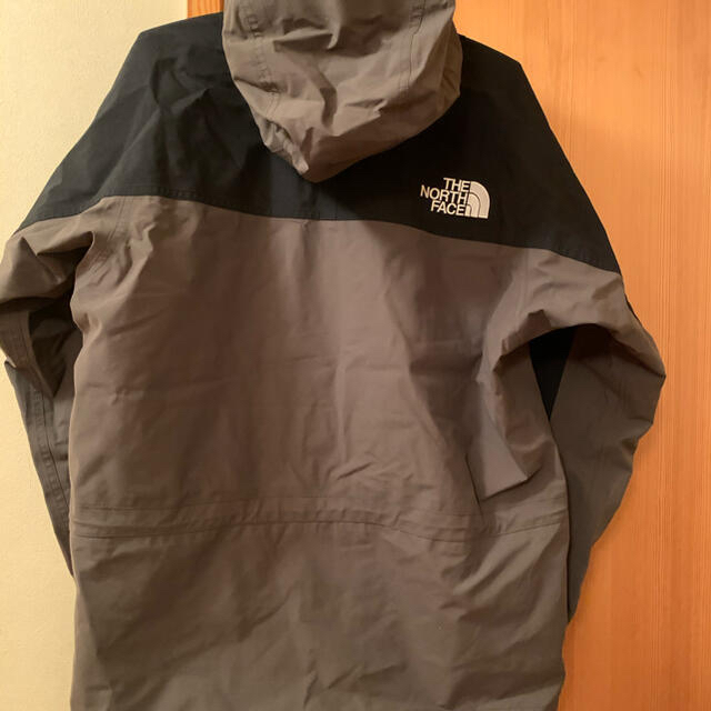 THE NORTH FACE(ザノースフェイス)のザ・ノースフェイス マウンテンライトジャケット Mサイズ ニュートープ メンズのジャケット/アウター(マウンテンパーカー)の商品写真