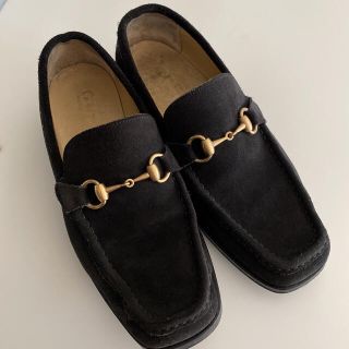 グッチ 黒 スリッポン モカシン メンズ の通販 51点 Gucciのメンズを買うならラクマ