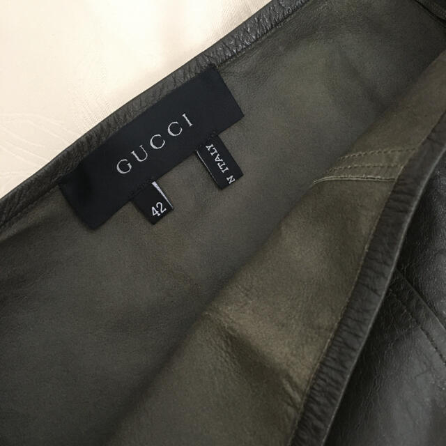 Gucci(グッチ)の【GUCCI】新品・未使用・タグ付　レザータイトスカート レディースのスカート(ひざ丈スカート)の商品写真