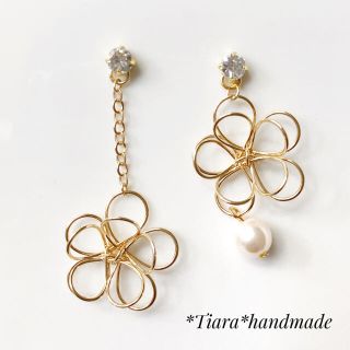 No.43 ワイヤーフラワーとパールのアシメピアス(ピアス)