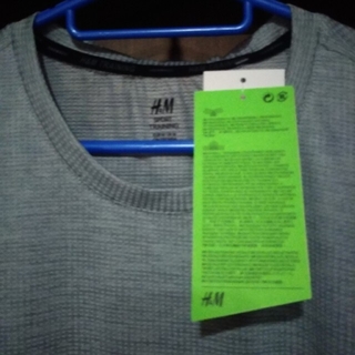 エイチアンドエム(H&M)のH&MスポーツTシャツ(Tシャツ/カットソー(半袖/袖なし))