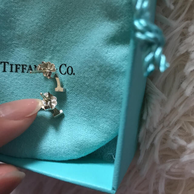 TIFFANY&Co. ティファニー Tスマイル　ピアス