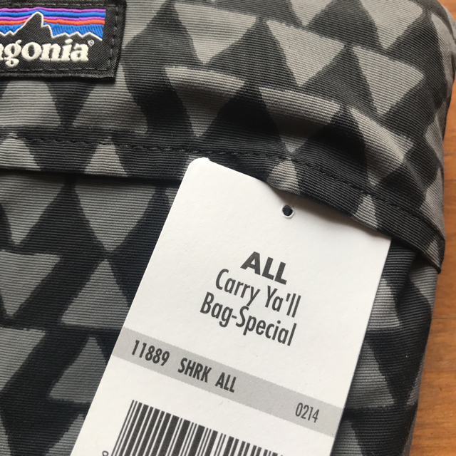 patagonia(パタゴニア)のパタゴニア　carry ya'll bag エコバッグ　トート　新品未使用 レディースのバッグ(エコバッグ)の商品写真