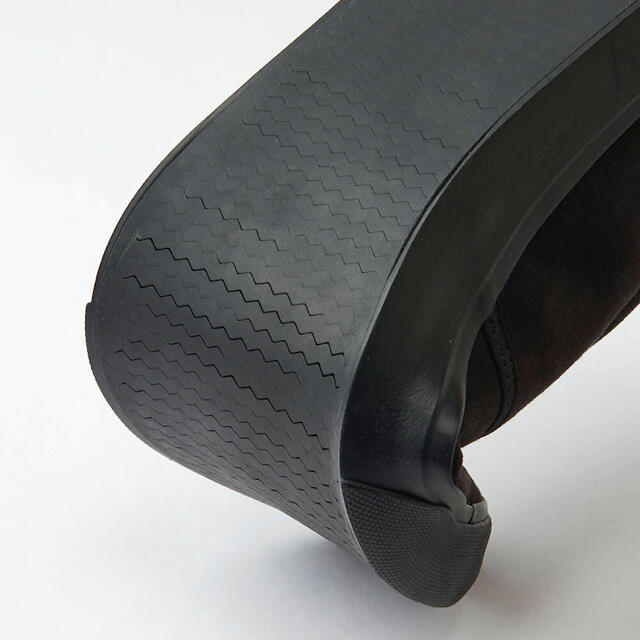 UNIQLO(ユニクロ)のユニクロU チャッカスニーカー スエード スニーカー レザー 黒 26cm メンズの靴/シューズ(スニーカー)の商品写真