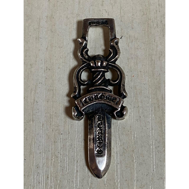 Chrome Hearts(クロムハーツ)の正規品 クロムハーツ ダガーペンダント メンズのアクセサリー(ネックレス)の商品写真