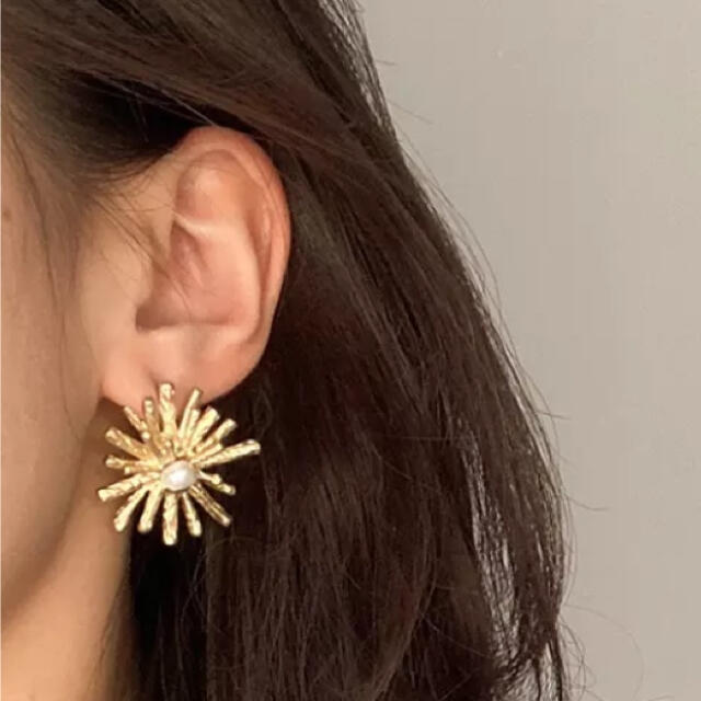 新品 花火 イヤリング 花 パール ゴールド 大ぶり ジュエリーの通販 By Erishop S Shop ただ今複数購入でさらに割引します ラクマ 新品 花火 イヤリング 花 パール ゴールド 大ぶり ジュエリーの通販 By Erishop S Shop ただ今複数購入でさらに割引します ラクマ