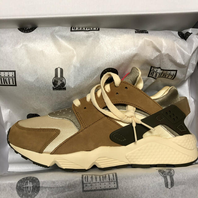 Stussy NIKE AIR HUARACHE "DESERT OAK" 1