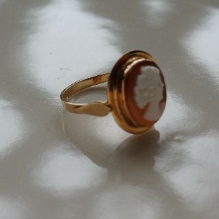 K18シェルカメオリング(イタリア製)の通販 by はぅす's shop