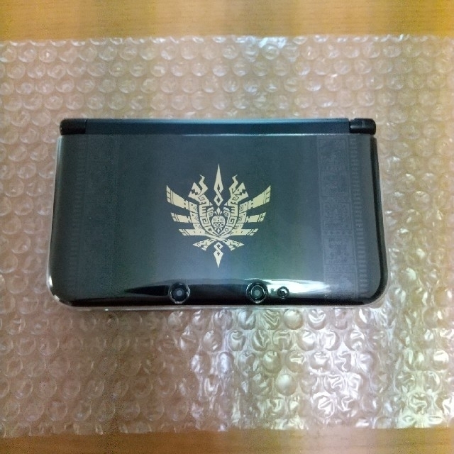 ニンテンドー３DS　LL　ゴアマガラブラック