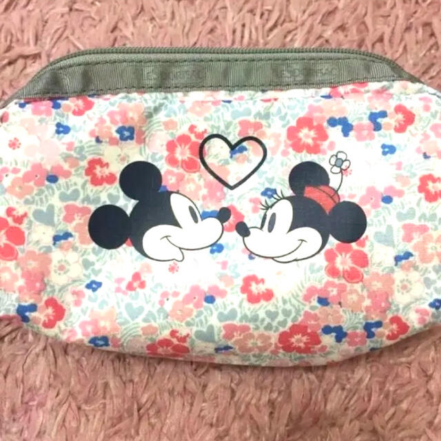 LeSportsac(レスポートサック)のレスポートサック ポーチ 新品 ディズニー Disney レディースのファッション小物(ポーチ)の商品写真