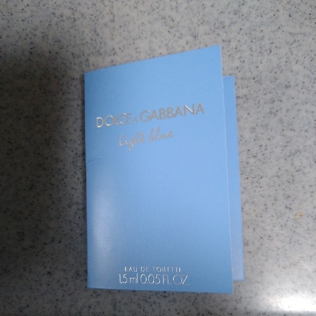 DOLCE&GABBANA(ドルチェアンドガッバーナ)のドルチェ＆ガッバーナ　ライトブルー　オードトワレ　1.5ml 試供品 コスメ/美容の香水(ユニセックス)の商品写真