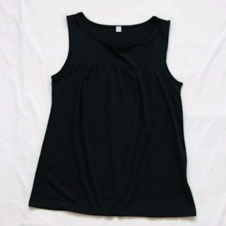 ユニクロ(UNIQLO)のユニクロ  トップス(Tシャツ(半袖/袖なし))