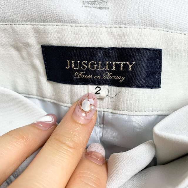 JUSGLITTY(ジャスグリッティー)の新品未使用美品！ジャスグリッティー　ベルト付きワイドパンツ レディースのパンツ(カジュアルパンツ)の商品写真