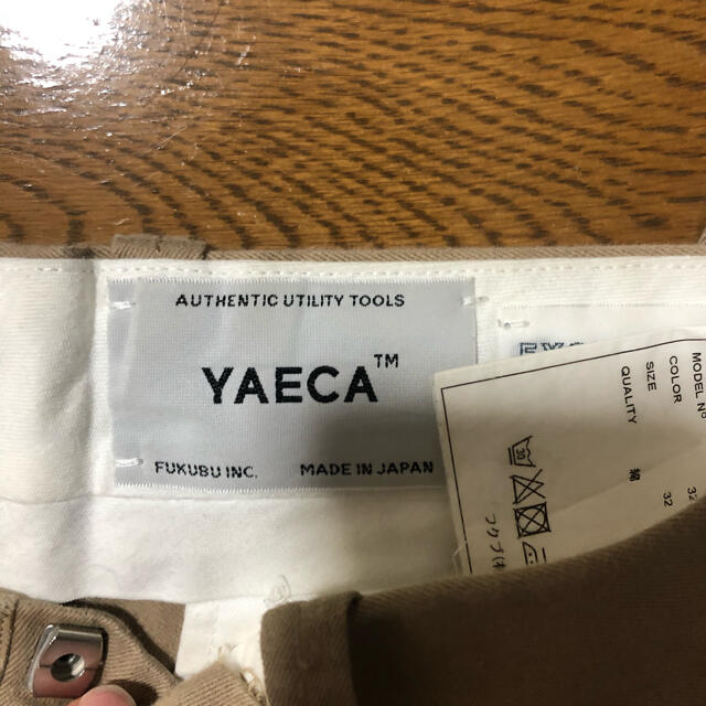 YAECA(ヤエカ)のyaeca カーキパンツ メンズのパンツ(チノパン)の商品写真