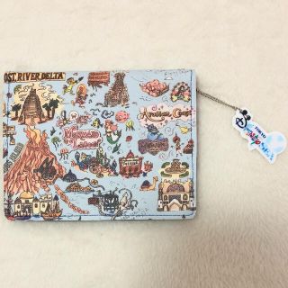 【SALE】合皮製見開きカードケース　ディズニーシーファンマップ柄(その他)