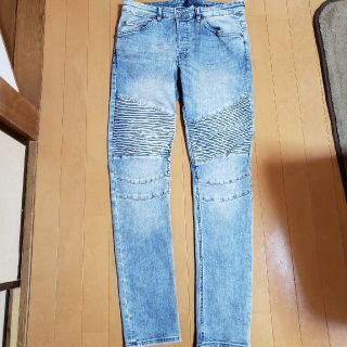 エイチアンドエム メンズ デニム ジーンズ メンズ の通販 800点以上 H Mのメンズを買うならラクマ エイチアンドエム メンズ デニム ジーンズ メンズ の通販 800点以上 H Mのメンズを買うならラクマ