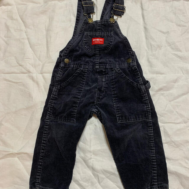 OshKosh(オシュコシュ)のオシュコシュ　オーバーオール　ブラック　2T キッズ/ベビー/マタニティのキッズ服男の子用(90cm~)(パンツ/スパッツ)の商品写真